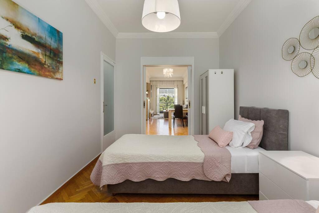 Apartment Perfect Location, Amazing View 3 Bedroom