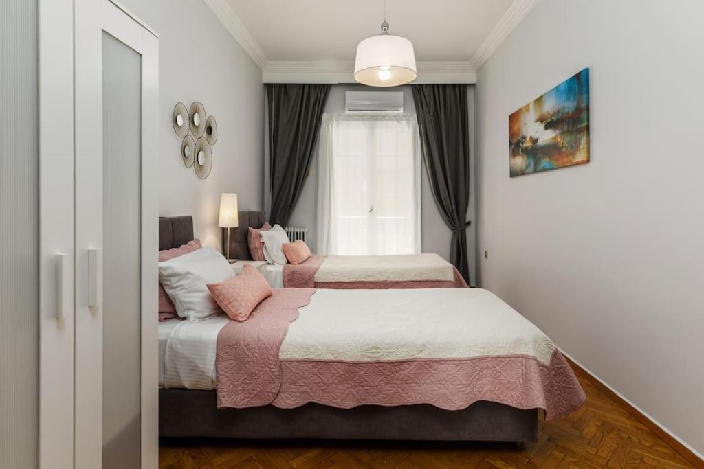 Perfect Location, Amazing View 3 Bedroom Apartment